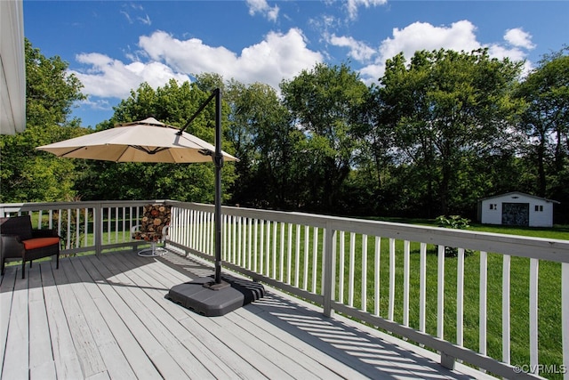 2104 Apple Grove Rd, Mineral, VA 23117 - wooden deck with a storage unit, a yard, and view of scattered trees