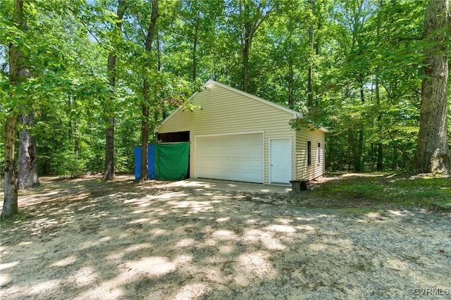 4800 Bailey Branch Ln, Quinton, VA 23141 - detached garage featuring a forest view