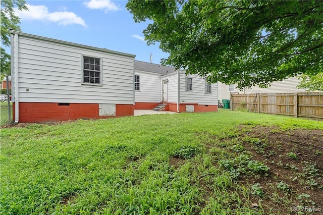 200 Hargrave Ave, Colonial Heights, VA 23834 - back of house with crawl space and entry steps