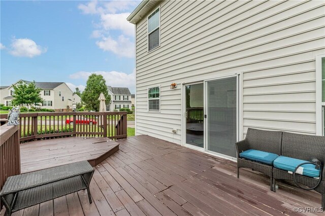 6007 Faulkner Dr, North Chesterfield, VA 23234 - wooden terrace featuring a residential view