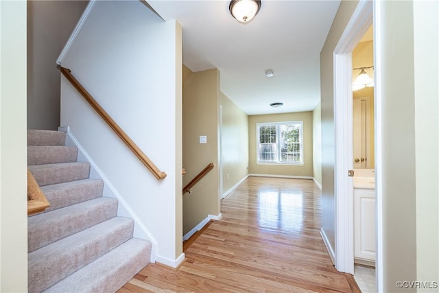 11420 Willows Green Way, Glen Allen, VA 23059 - corridor featuring light wood-style floors and baseboards