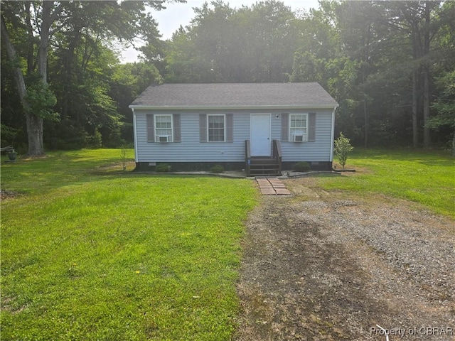231 Fox Point Rd, Reedville, VA 22539 - view of front facade with entry steps and a front lawn