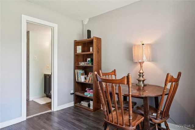 301 Perth Ln, Sandston, VA 23150 - dining area featuring wood finished floors and baseboards