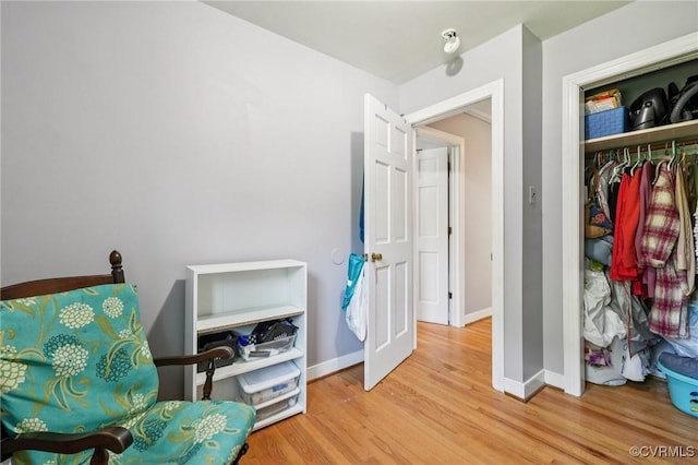 301 Perth Ln, Sandston, VA 23150 - living area featuring wood finished floors and baseboards