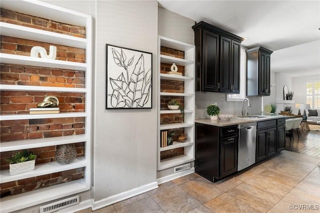 118 N Lombardy St, Richmond, VA 23220 - pantry featuring a sink