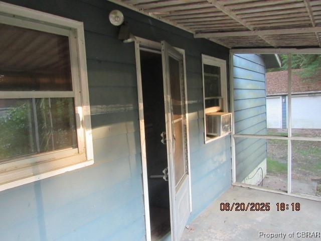 40 Poplar Dr, Hartfield, VA 23071 - photo 5