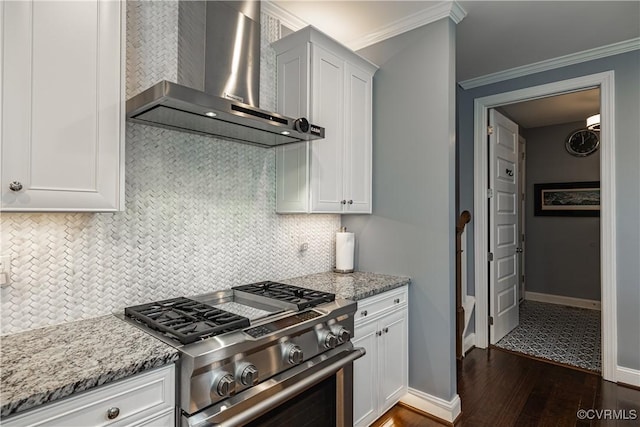 2449 Gold Leaf Cir, Henrico, VA 23233 - kitchen with wall chimney exhaust hood, stainless steel range, dark wood-type flooring, backsplash, and crown molding