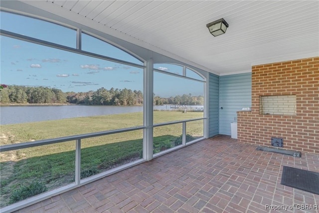 585 White Hall Rd, Montross, VA 22520 - unfurnished sunroom with a water view
