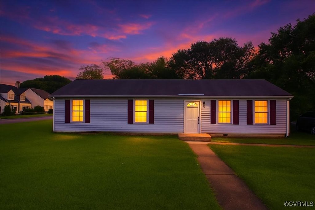3902 Gloucester Dr, Hopewell, VA 23860 - ranch-style home featuring a front yard