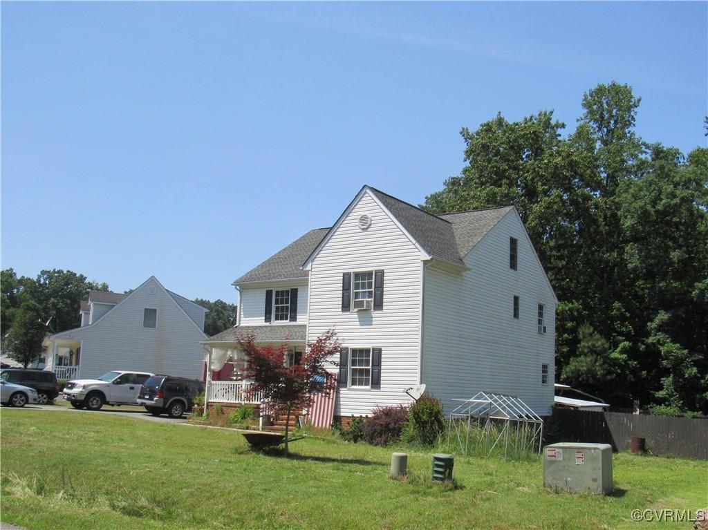 3701 Westbriar Ln, Petersburg, VA 23803 - photo 2