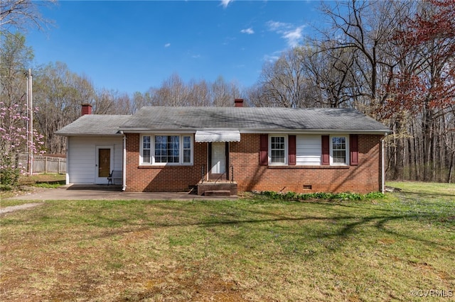 2640 Fairground Rd, Goochland, VA 23063 - single story home featuring a chimney, brick siding, a front yard, crawl space, and roof with shingles