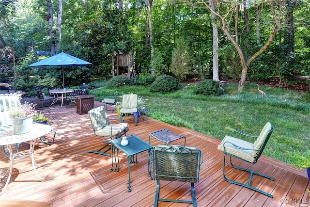 305 E Tazewells Way, Williamsburg, VA 23185 - view of wooden terrace