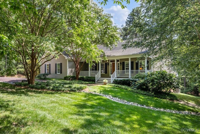 405 Elm Creek Dr, Manakin Sabot, VA 23103 - view of front facade with a porch and a front lawn