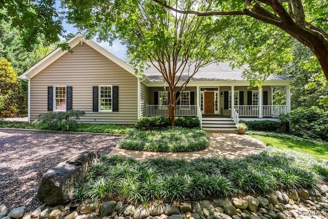 405 Elm Creek Dr, Manakin Sabot, VA 23103 - ranch-style home with covered porch