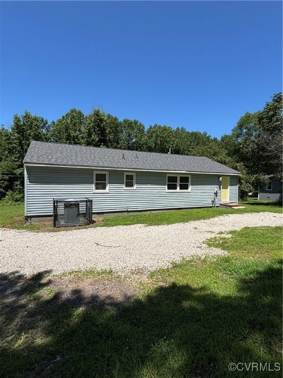 2921 Dupuy Rd, Petersburg, VA 23803 - photo 2