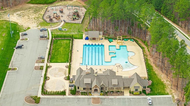 8300 Badestowe Ct, Chesterfield, VA 23832 - bird's eye view of a pool