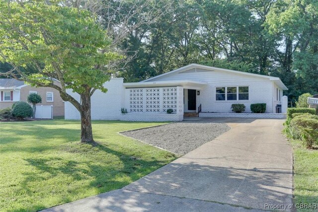 111 Roberta Dr, Hampton, VA 23666 - photo 1
