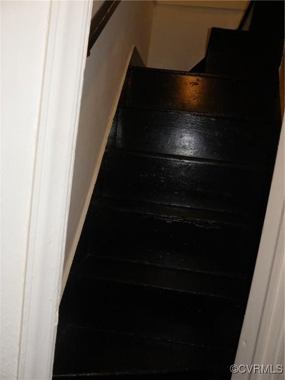 1504 N 30th St, Richmond, VA 23223 - view of stairs