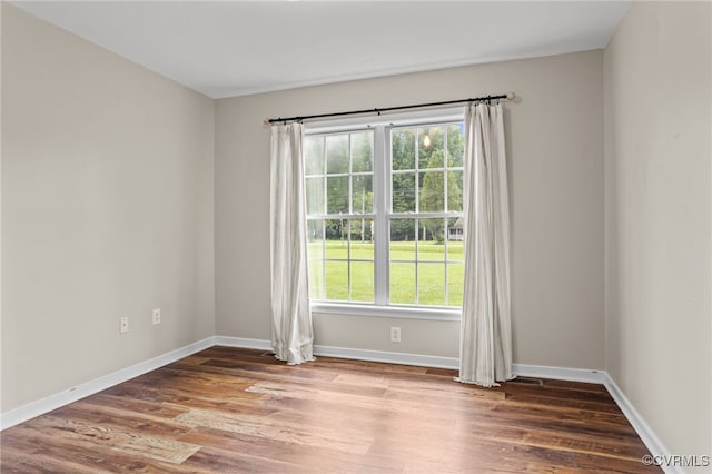 11501 Courthouse Rd, Dinwiddie, VA 23841 - unfurnished room featuring plenty of natural light and wood finished floors