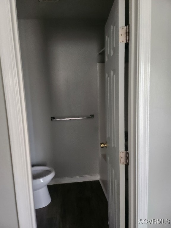 137 Virginia Ave, Petersburg, VA 23803 - bathroom with toilet and baseboards