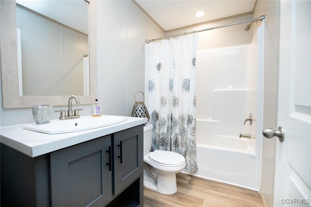 12 Sunset Ln, Rice, VA 23966 - bathroom featuring vanity, shower / tub combo, and wood finished floors