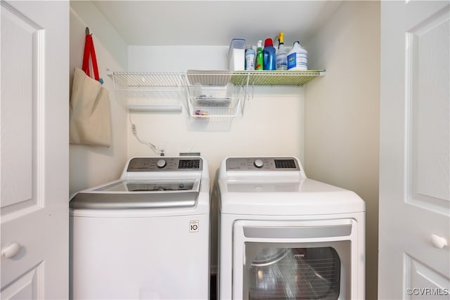4672 Bell Rd, Powhatan, VA 23139 - laundry room with washer and dryer