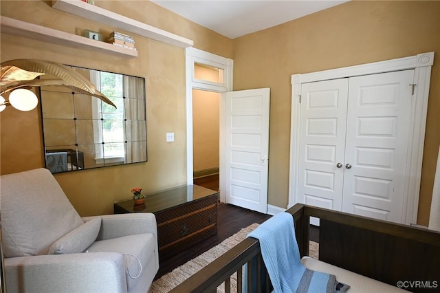 7 N Davis Ave, Richmond, VA 23220 - sitting room with dark wood finished floors