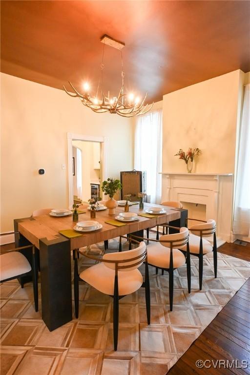 7 N Davis Ave, Richmond, VA 23220 - dining area with a chandelier