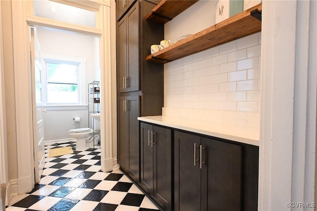 7 N Davis Ave, Richmond, VA 23220 - bathroom featuring tile patterned floors, tasteful backsplash, and vanity