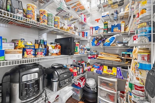 4312 Erlene Ct, Chester, VA 23831 - view of pantry