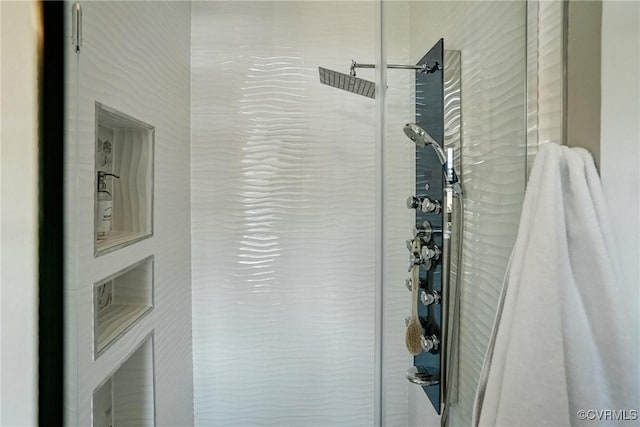 3102 W Grace St, Richmond, VA 23221 - detailed view of a shower