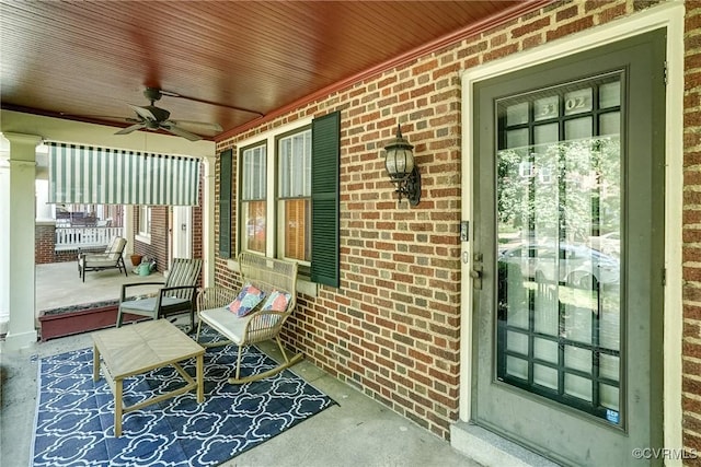 3102 W Grace St, Richmond, VA 23221 - porch with a ceiling fan