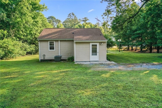5984 Canterbury Rd, Walkerton, VA 23177 - back of house featuring a yard