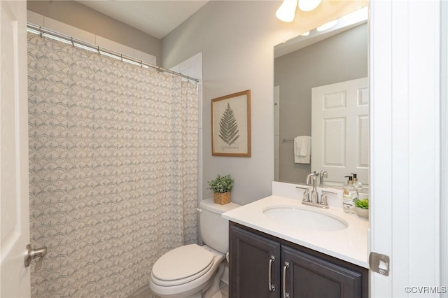 5024 Rivermere Ln, Glen Allen, VA 23059 - bathroom with vanity and curtained shower
