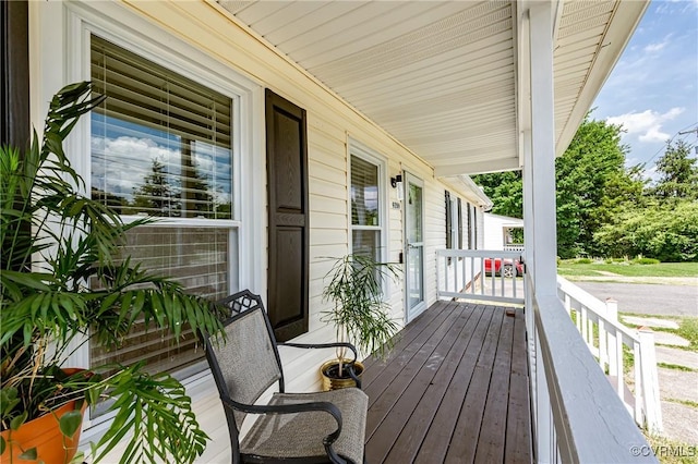 9286 Hungary Rd, Glen Allen, VA 23060 - view of wooden porch