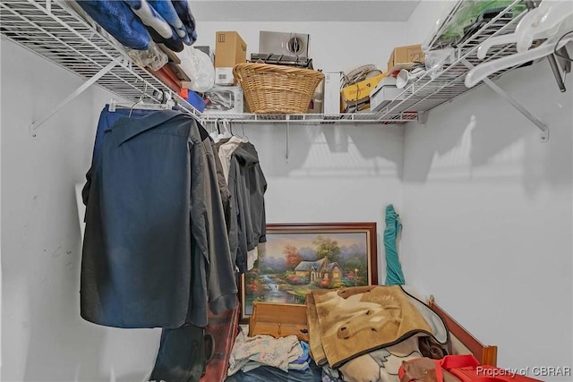 8187 Lord Fairfax Cir, Gloucester, VA 23061 - view of walk in closet