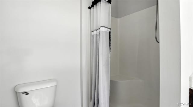 3208 Warm Springs Way, Henrico, VA 23223 - bathroom featuring a shower with shower curtain