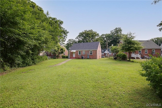 202 Larne Ave, Richmond, VA 23224 - view of grassy yard