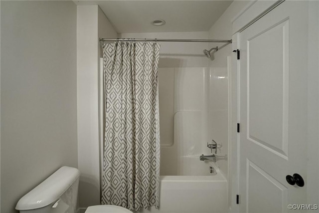 2500 Madison Station Ct, Henrico, VA 23233 - full bathroom featuring shower / tub combo and toilet
