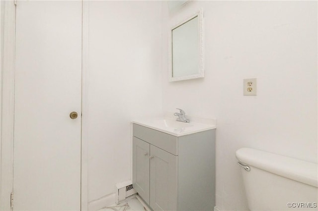3317 Gaulding Ln, Richmond, VA 23223 - bathroom featuring vanity and marble look tiles