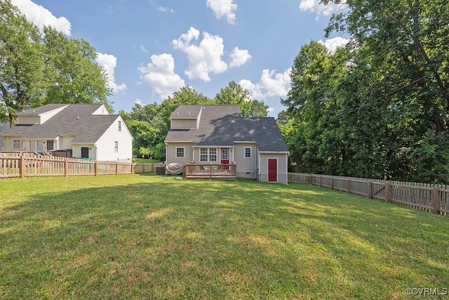1014 Pennsylvania Ave, Glen Allen, VA 23060 - back of property with a wooden deck and a fenced backyard