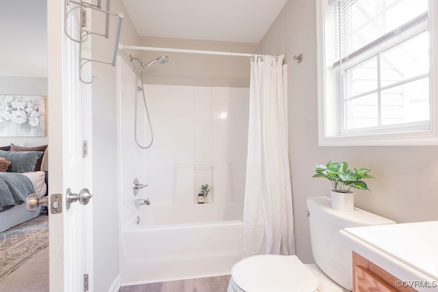 1014 Pennsylvania Ave, Glen Allen, VA 23060 - ensuite bathroom with shower / bathtub combination with curtain and vanity