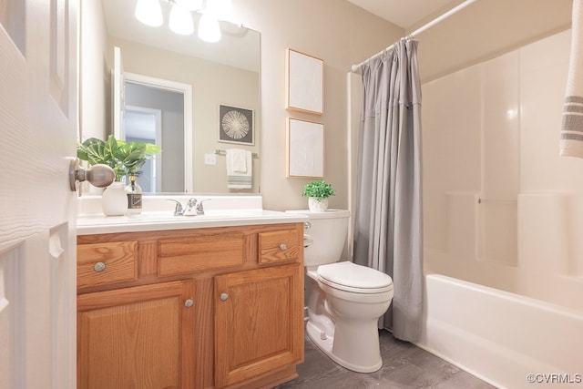 1014 Pennsylvania Ave, Glen Allen, VA 23060 - bathroom featuring vanity, shower / tub combo, and wood finished floors