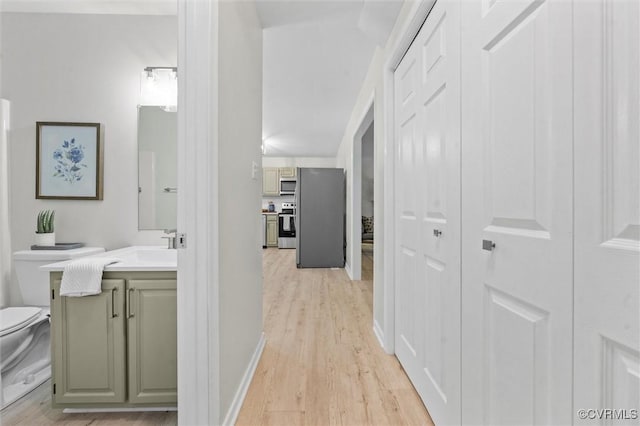 1900 Pine Creek Bluff Ct, Powhatan, VA 23139 - hallway with light wood-type flooring