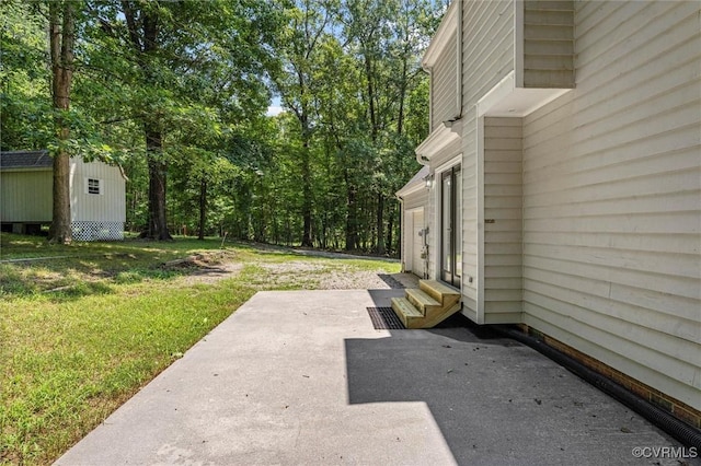 1900 Pine Creek Bluff Ct, Powhatan, VA 23139 - view of patio / terrace with entry steps