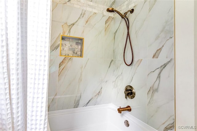 6910 Siliman Dr, Chesterfield, VA 23832 - full bath featuring shower / tub combo