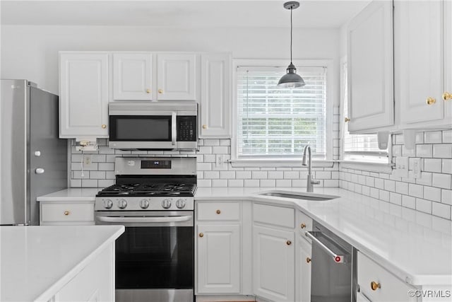 5413 Cranston Ct, Henrico, VA 23059 - kitchen featuring stainless steel appliances, white cabinetry, and light countertops