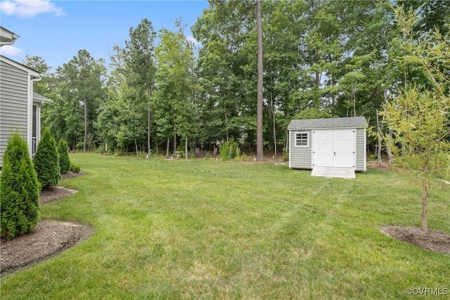 9524 Simonsville Rd, Midlothian, VA 23112 - view of grassy yard with a storage shed