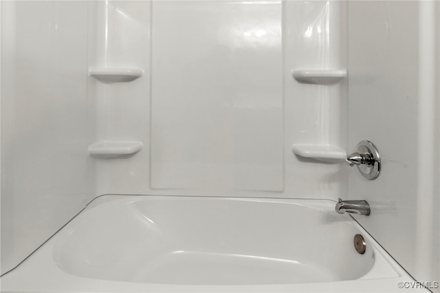 7604 Roscommon Ct Unit 2403, Henrico, VA 23228 - view of full bathroom
