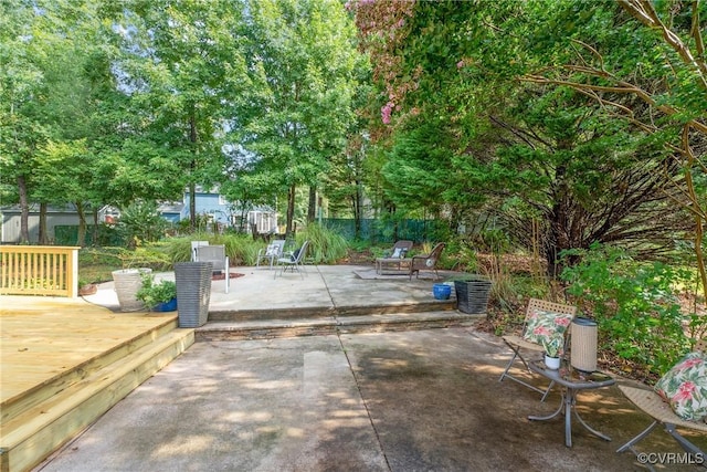 9712 Kingussle Ln, North Chesterfield, VA 23236 - view of patio with a deck